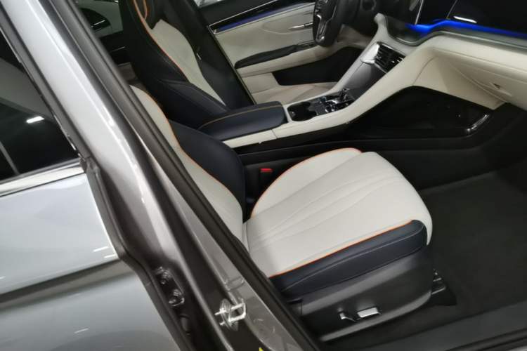 Used BYD Song PLUS New Energy 2023 Champion Edition DM-i 110KM Flagship PLUS Right Front Seat