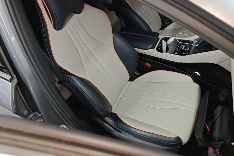 Used BYD Song PLUS New Energy 2023 Champion Edition EV 520KM Flagship Model Right Front Seat