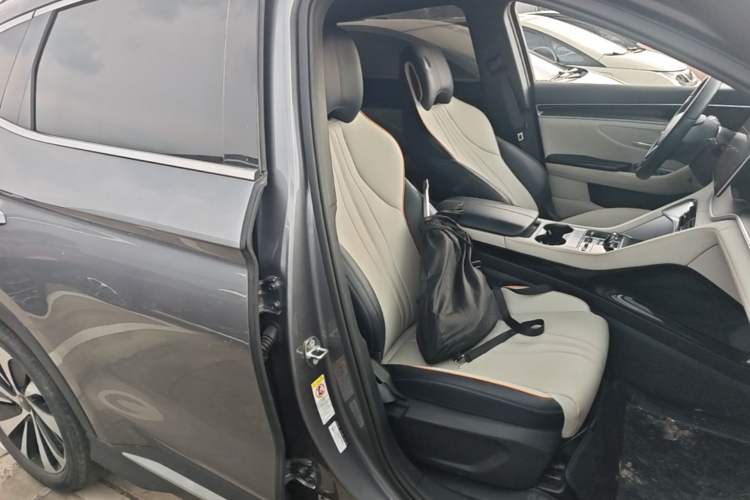 Used BYD Song PLUS New Energy 2023 Champion Edition DM-i 110KM Flagship Model Right Front Seat