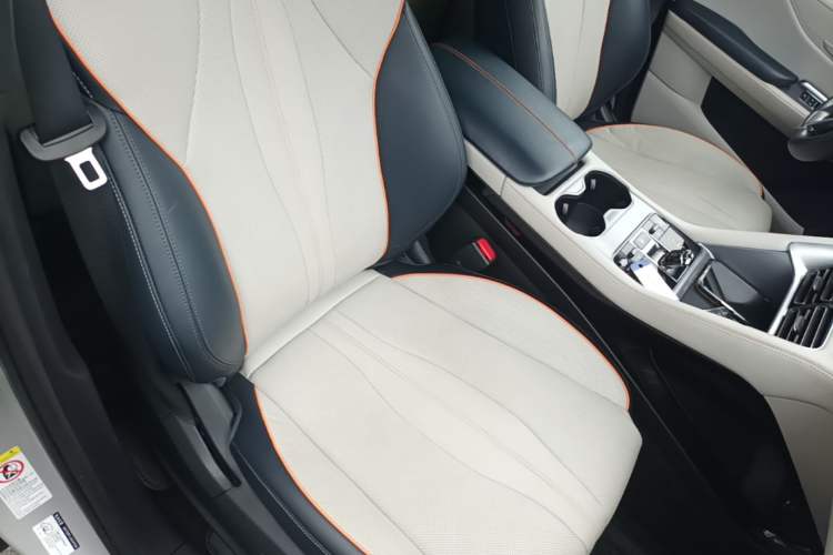 Used BYD Song PLUS New Energy 2023 Champion Edition EV 520KM Flagship Model Right Front Seat