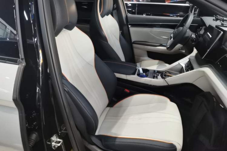 Used BYD Song PLUS New Energy 2023 Champion Edition DM-i 110KM Flagship Model Right Front Seat