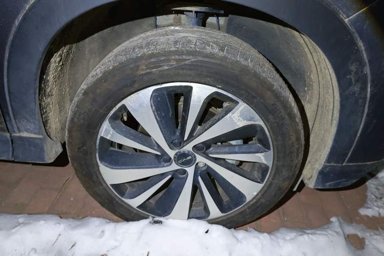 Used BYD Song PLUS New Energy 2023 Champion Edition EV 520KM Flagship Model Right Front Wheel Hub