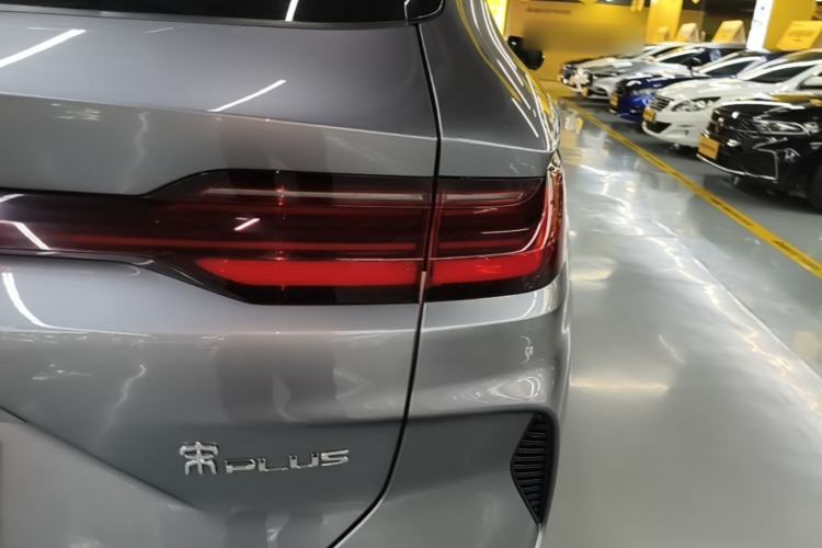 Used BYD Song PLUS New Energy 2023 Champion Edition DM-i 110KM Flagship PLUS Right Rear Taillight