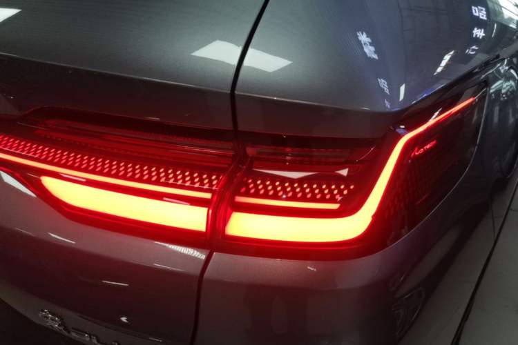 Used BYD Song PLUS New Energy 2023 Champion Edition DM-i 110KM Flagship Model Right Rear Taillight