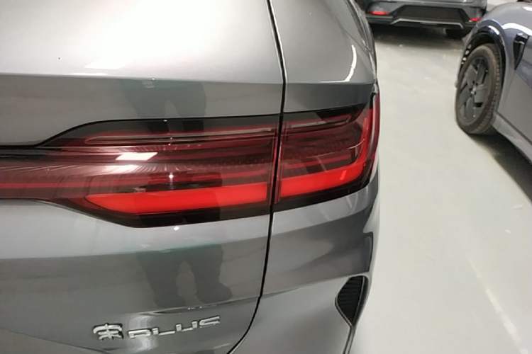 Used BYD Song PLUS New Energy 2023 Champion Edition DM-i 110KM Flagship Model Right Rear Taillight