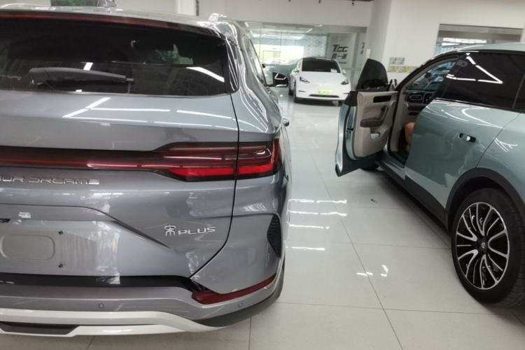 Used BYD Song PLUS New Energy 2023 Champion Edition DM-i 110KM Flagship PLUS Right Rear Taillight