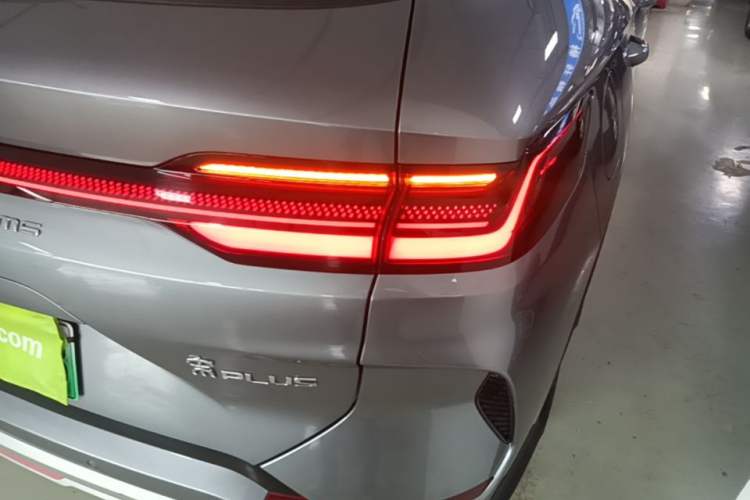Used BYD Song PLUS New Energy 2023 Champion Edition DM-i 110KM Flagship PLUS Right Rear Taillight