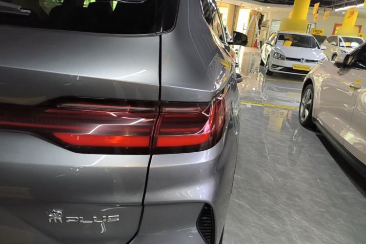 Used BYD Song PLUS New Energy 2023 Champion Edition EV 605KM Flagship PLUS Right Rear Taillight