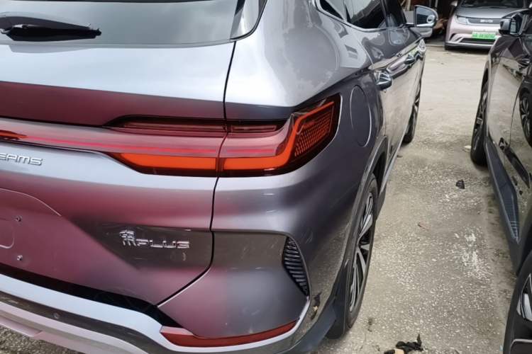 Used BYD Song PLUS New Energy 2023 Champion Edition DM-i 110KM Flagship Model Right Rear Taillight