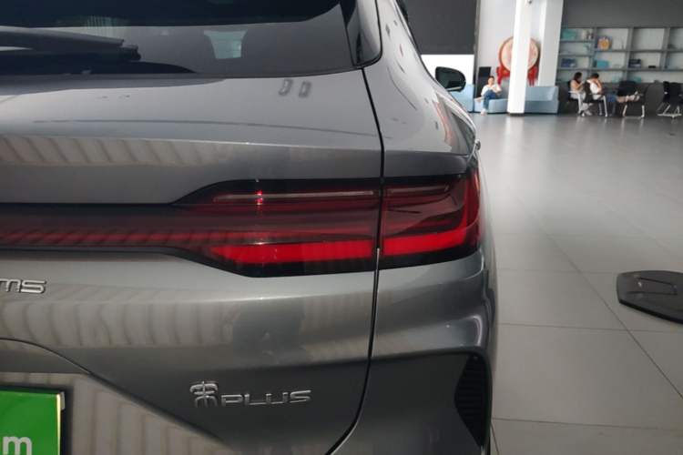 Used BYD Song PLUS New Energy 2023 Champion Edition DM-i 150KM Flagship PLUS Right Rear Taillight