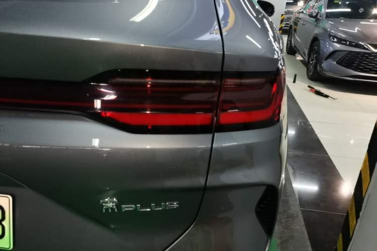 Used BYD Song PLUS New Energy 2023 Champion Edition DM-i 110KM Flagship PLUS Right Rear Taillight