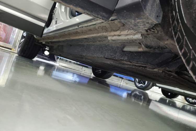 Used BYD Song PLUS New Energy 2023 Champion Edition EV 520KM Luxury Model Right Side Sill