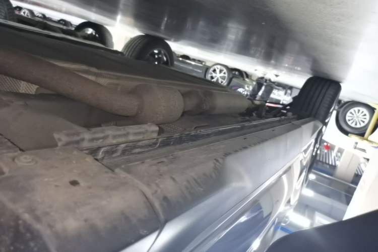 Used BYD Song PLUS New Energy 2023 Champion Edition DM-i 110KM Flagship Model Right Side Sill