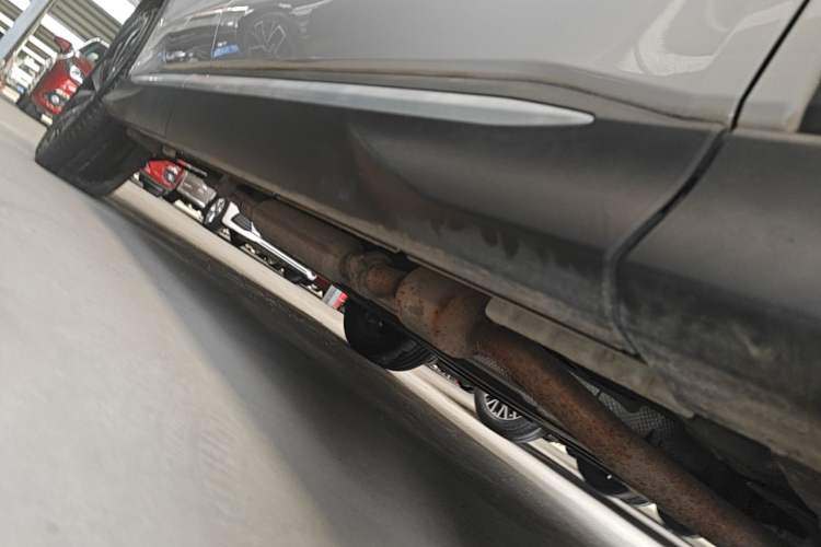 Used BYD Song PLUS New Energy 2023 Champion Edition DM-i 110KM Flagship Model Right Side Sill