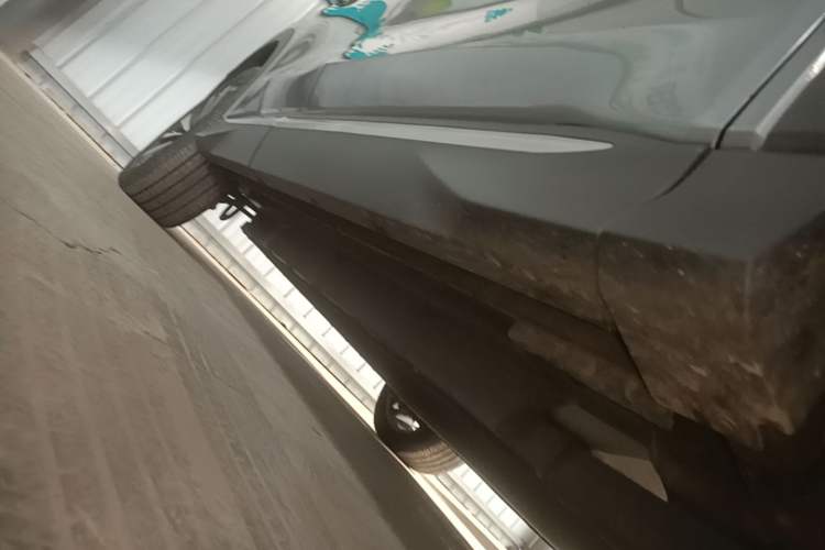 Used BYD Song PLUS New Energy 2023 Champion Edition EV 520KM Prestige Model Right Side Sill