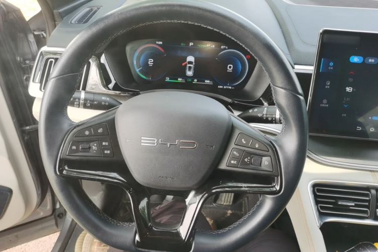 Used BYD Song PLUS New Energy 2023 Champion Edition DM-i 110KM Flagship Model Steering Wheel