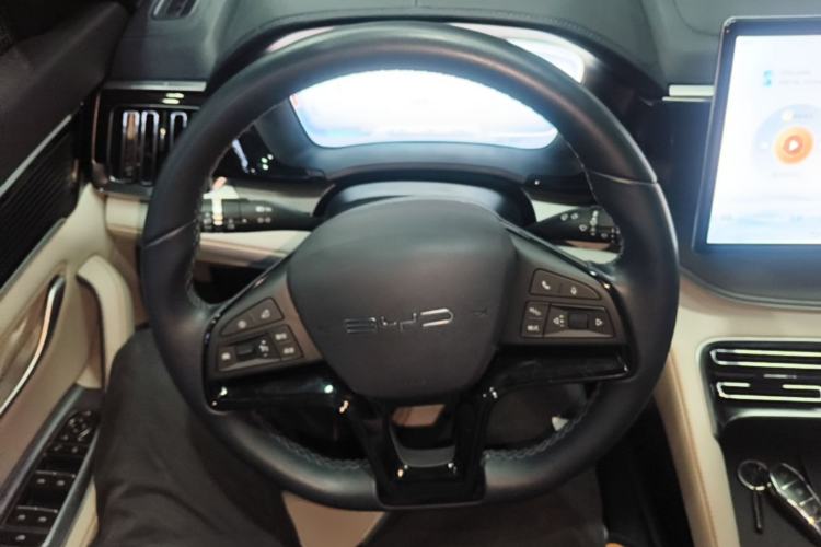 Used BYD Song PLUS New Energy 2023 Champion Edition EV 520KM Prestige Model Steering Wheel