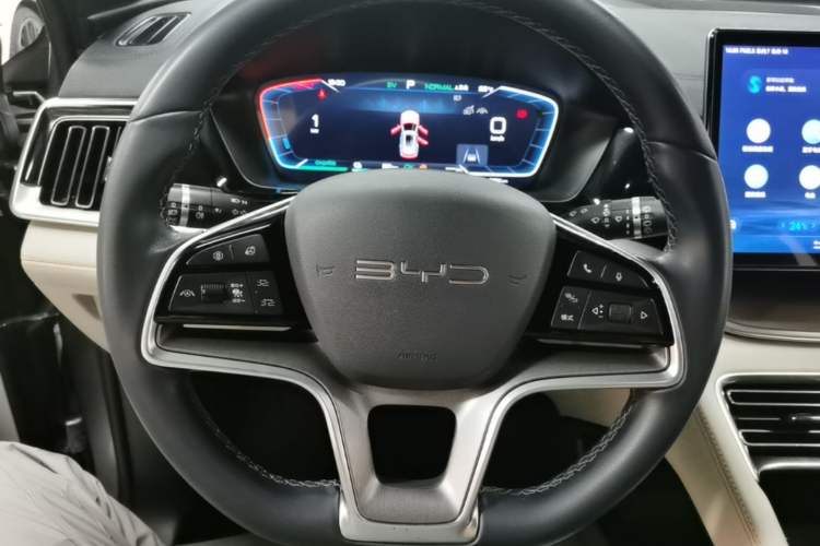 Used BYD Song PLUS New Energy 2023 Champion Edition DM-i 110KM Flagship PLUS Steering Wheel