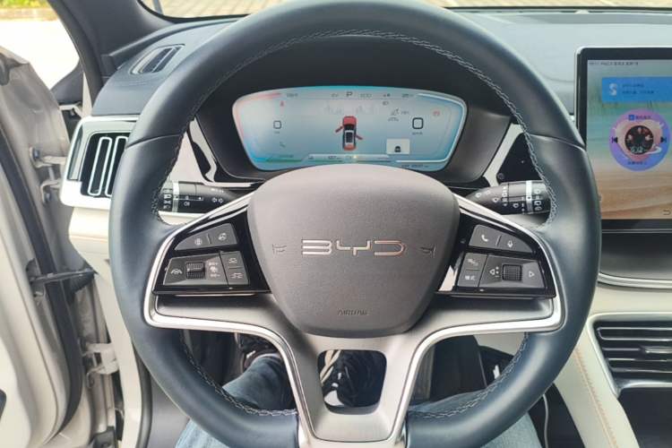 Used BYD Song PLUS New Energy 2023 Champion Edition DM-i 150KM Flagship PLUS Steering Wheel