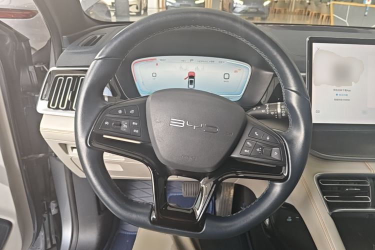 Used BYD Song PLUS New Energy 2023 Champion Edition DM-i 110KM Flagship Model Steering Wheel