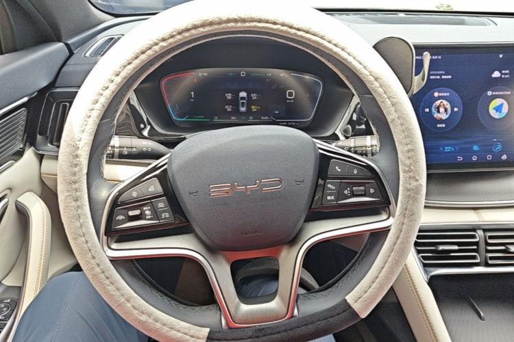 Used BYD Song PLUS New Energy 2023 Champion Edition DM-i 110KM Flagship PLUS Steering Wheel