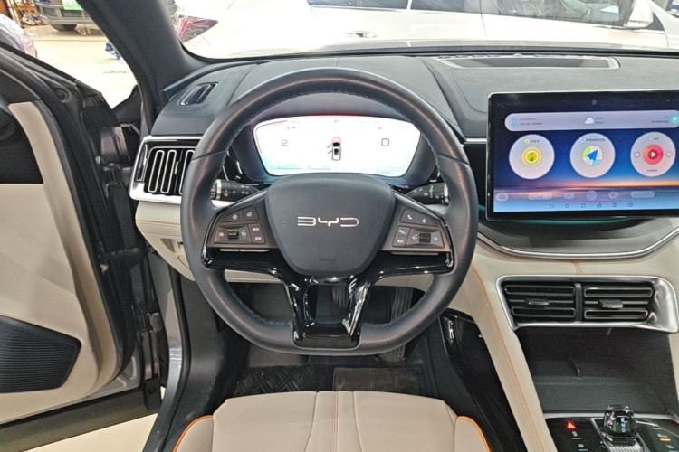 Used BYD Song PLUS New Energy 2023 Champion Edition DM-i 110KM Flagship Model Steering Wheel