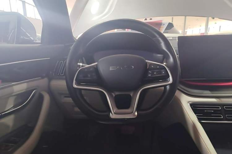 Used BYD Song PLUS New Energy 2023 Champion Edition DM-i 110KM Flagship PLUS Steering Wheel