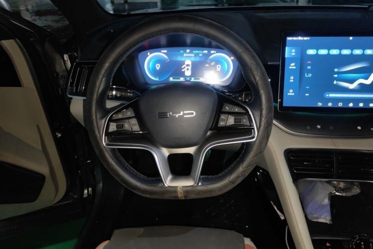 Used BYD Song PLUS New Energy 2023 Champion Edition DM-i 110KM Flagship PLUS Steering Wheel