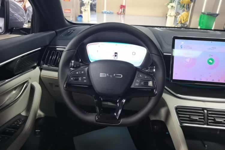 Used BYD Song PLUS New Energy 2023 Champion Edition DM-i 110KM Flagship Model Steering Wheel