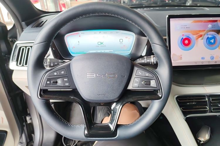 Used BYD Song PLUS New Energy 2023 Champion Edition DM-i 110KM Flagship Model Steering Wheel