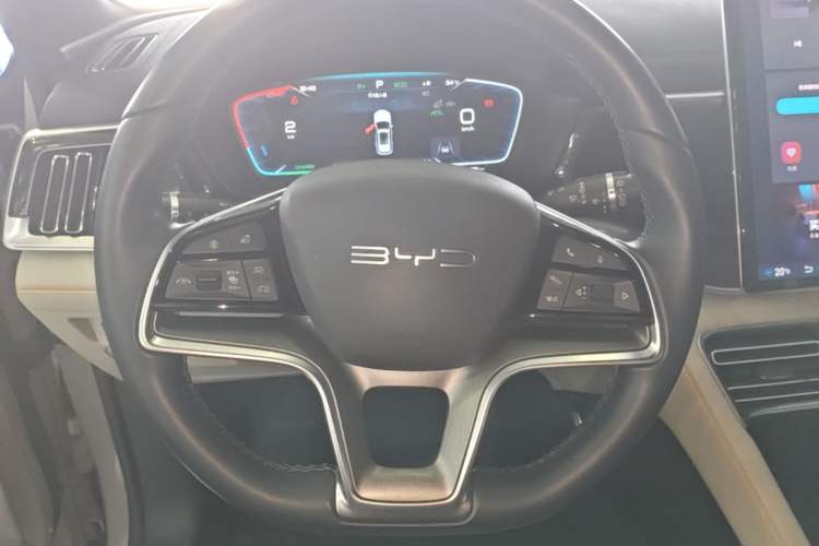 Used BYD Song PLUS New Energy 2023 Champion Edition DM-i 110KM Flagship PLUS Steering Wheel