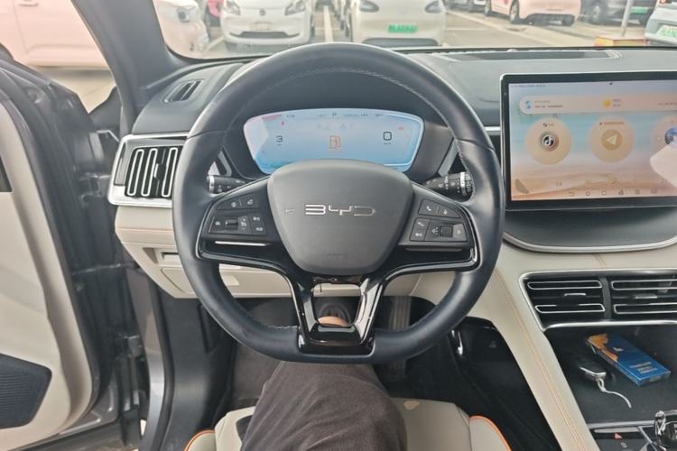 Used BYD Song PLUS New Energy 2023 Champion Edition DM-i 110KM Flagship Model Steering Wheel