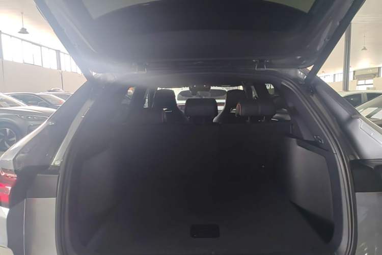 Used BYD Song PLUS New Energy 2023 Champion Edition DM-i 110KM Flagship PLUS Trunk