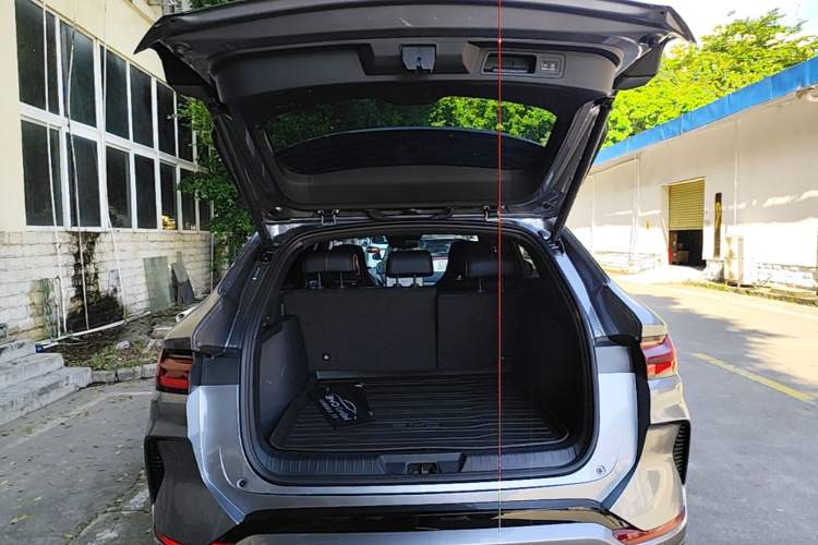 Used BYD Song PLUS New Energy 2023 Champion Edition DM-i 110KM Flagship PLUS Trunk