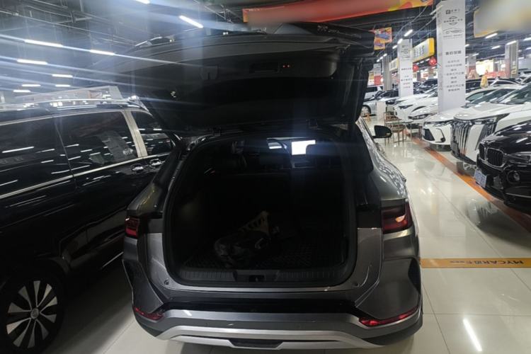 Used BYD Song PLUS New Energy 2023 Champion Edition DM-i 110KM Flagship PLUS Trunk
