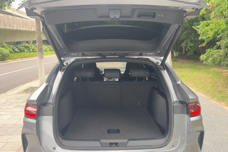 Used BYD Song PLUS New Energy 2023 Champion Edition DM-i 110KM Flagship PLUS Trunk