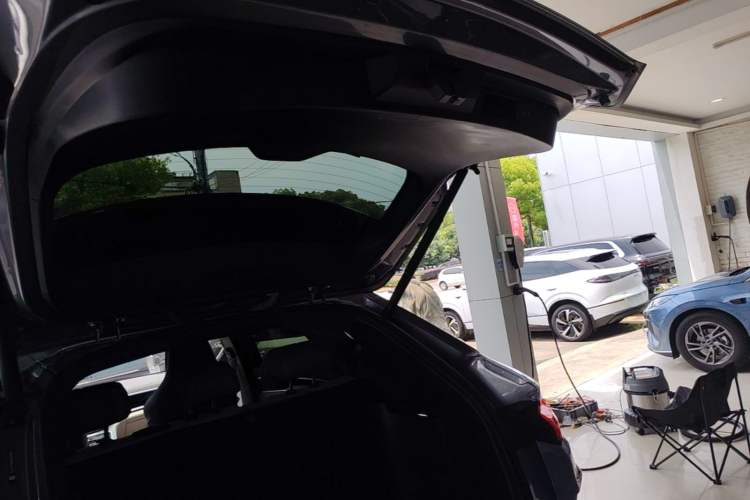 Used BYD Song PLUS New Energy 2023 Champion Edition EV 520KM Flagship Model Trunk