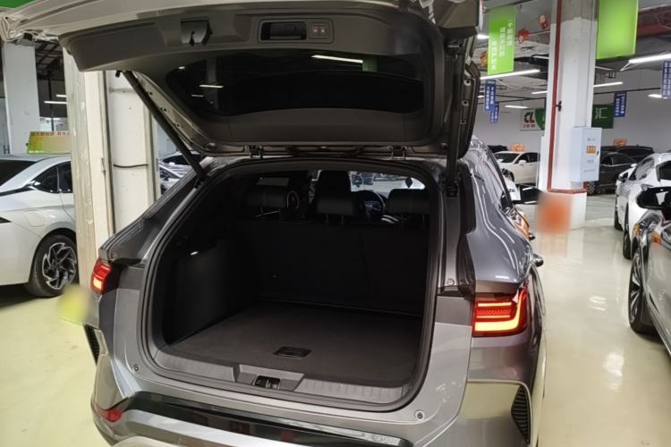 Used BYD Song PLUS New Energy 2023 Champion Edition DM-i 110KM Flagship Model Trunk