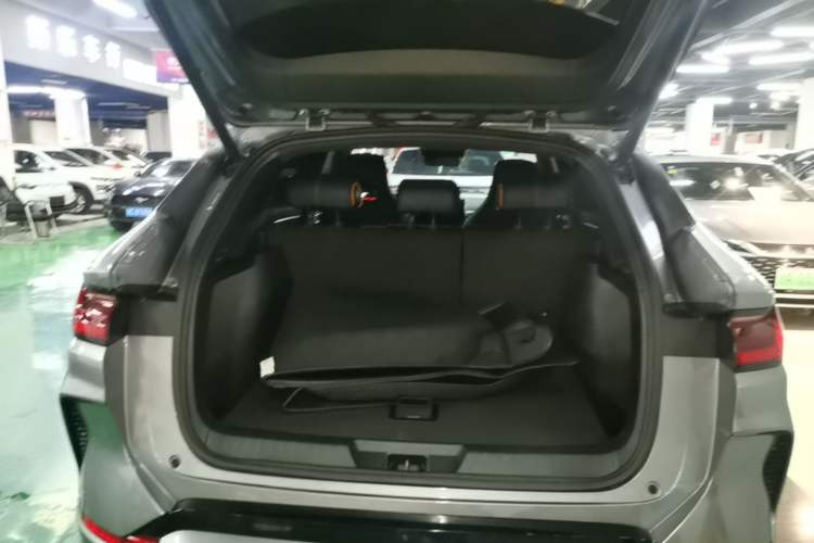 Used BYD Song PLUS New Energy 2023 Champion Edition DM-i 110KM Flagship PLUS Trunk