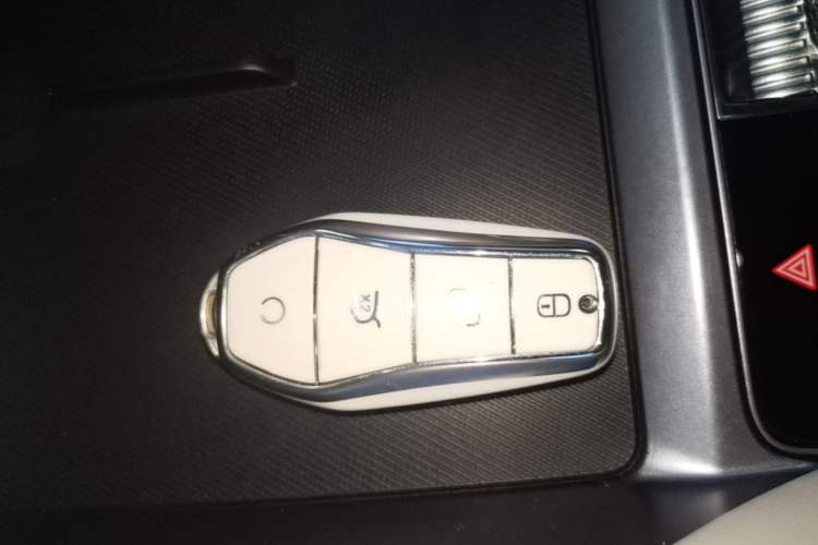 Used BYD Song PLUS New Energy 2023 Champion Edition DM-i 110KM Flagship Model Vehicle Key