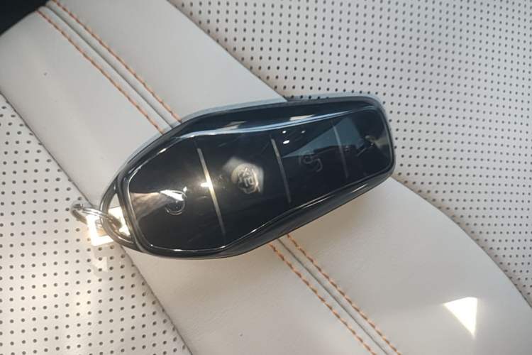 Used BYD Song PLUS New Energy 2023 Champion Edition DM-i 110KM Flagship PLUS Vehicle Key
