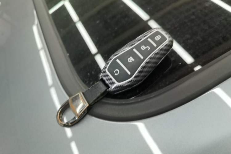 Used BYD Song PLUS New Energy 2023 Champion Edition DM-i 110KM Flagship PLUS Vehicle Key