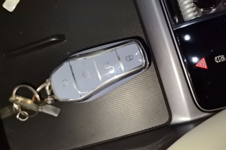 Used BYD Song PLUS New Energy 2023 Champion Edition DM-i 110KM Flagship PLUS Vehicle Key