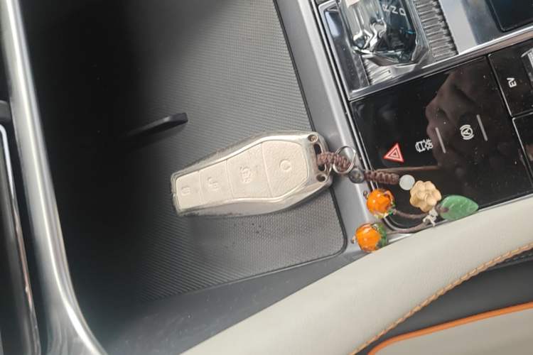 Used BYD Song PLUS New Energy 2023 Champion Edition DM-i 110KM Flagship Model Vehicle Key