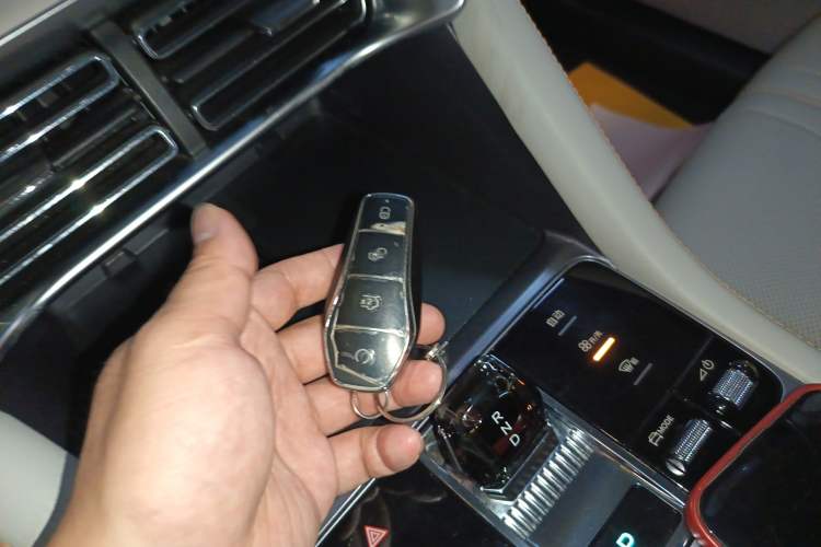 Used BYD Song PLUS New Energy 2023 Champion Edition DM-i 110KM Flagship PLUS Vehicle Key