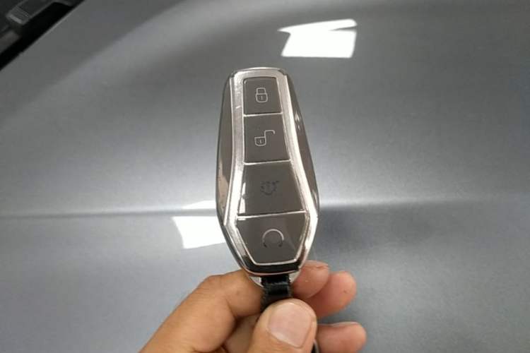 Used BYD Song PLUS New Energy 2023 Champion Edition DM-i 110KM Flagship PLUS Vehicle Key