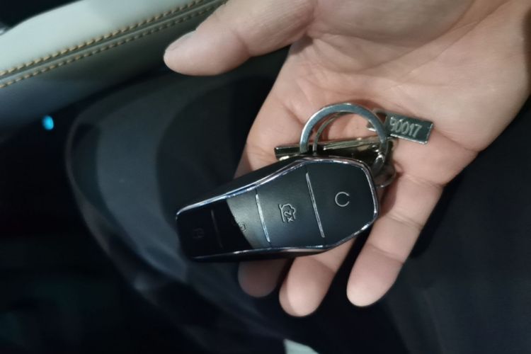 Used BYD Song PLUS New Energy 2023 Champion Edition DM-i 110KM Flagship Model Vehicle Key