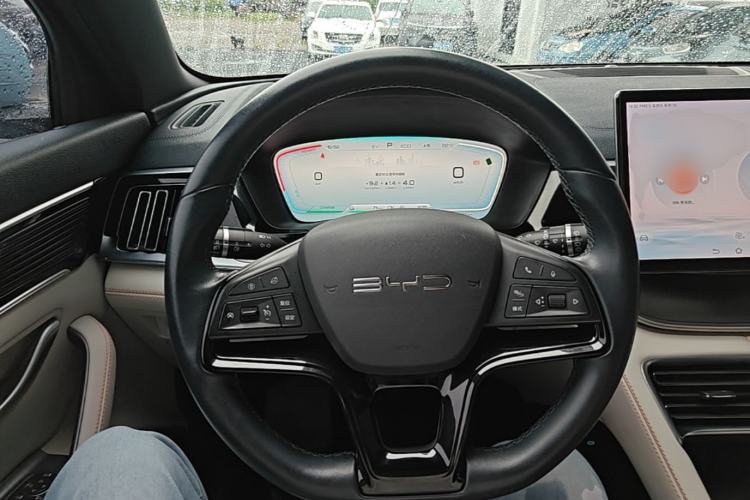 Used BYD Song PLUS New Energy 2023 Champion Edition DM-i 110KM Flagship Model Steering Wheel
