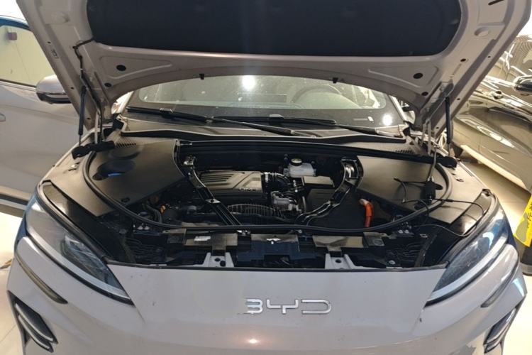 Used BYD Song PLUS New Energy 2023 Champion Edition DM-i 110KM Flagship Model Engine Bay