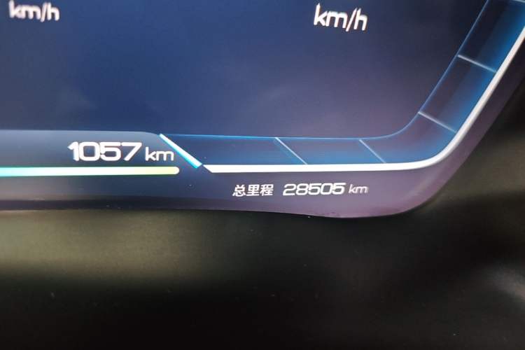 Used BYD Song PLUS New Energy 2023 Champion Edition DM-i 110KM Flagship Model Odometer Close Up
